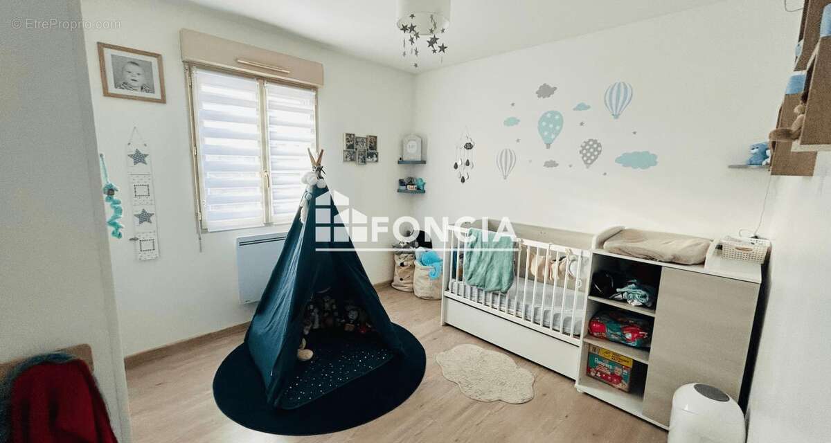 Maison à SAINT-JUST-LE-MARTEL