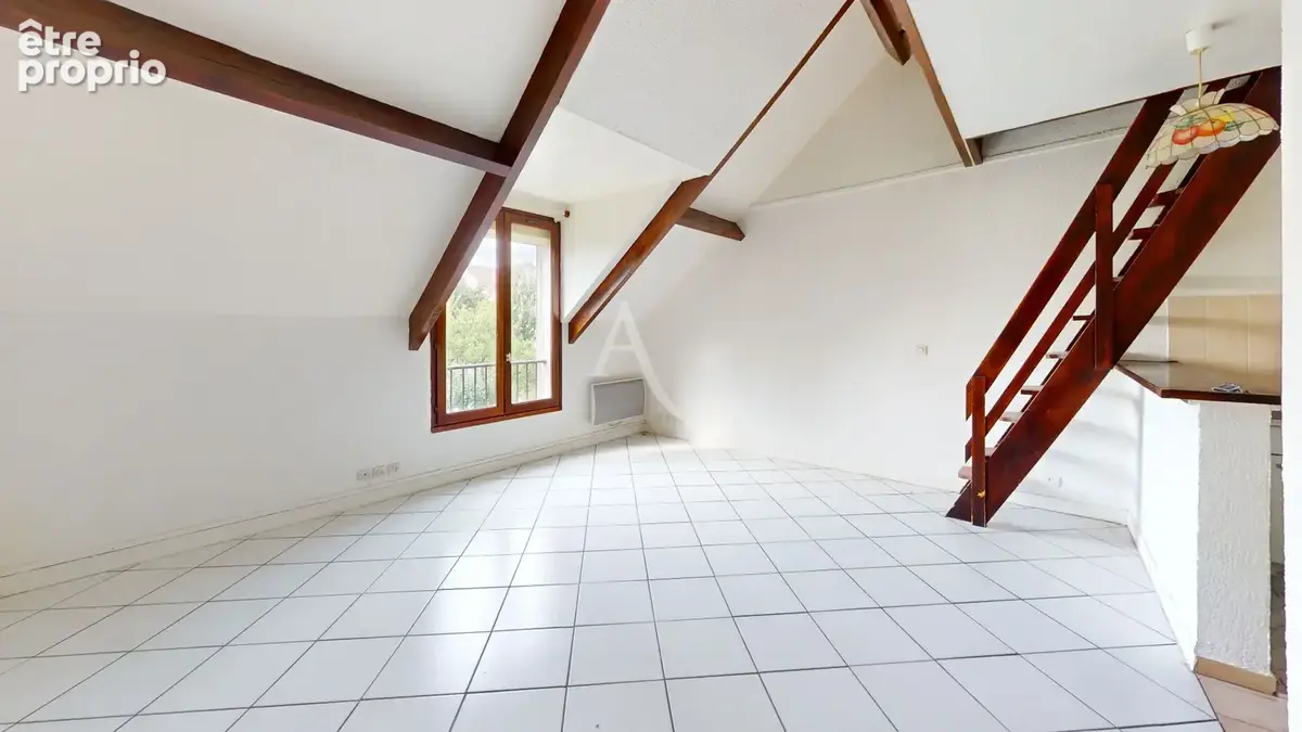 Appartement à CHILLY-MAZARIN