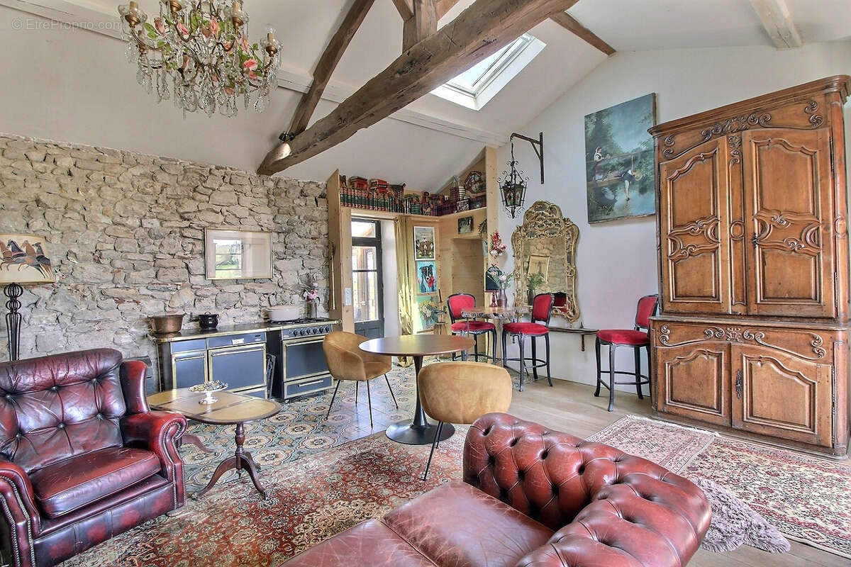 Maison à BOUIN