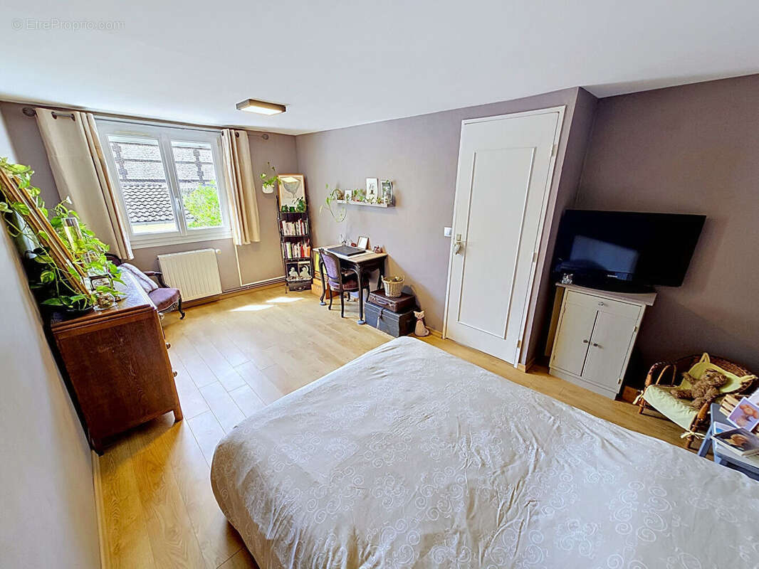Maison Le Petit Quevilly 7 pièce(s) 131 m2 - photo 12