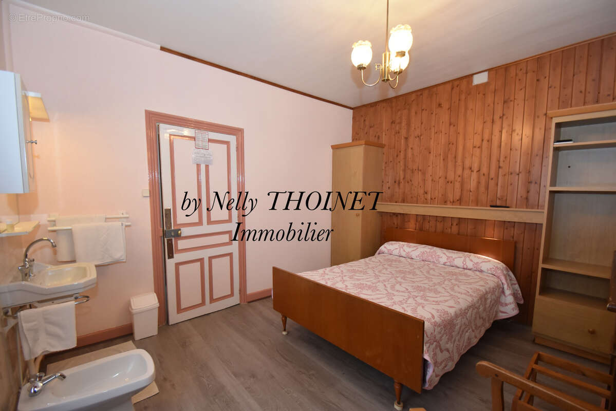 Dépt.63. PICHERANDE, HÔTEL-BAR-RESTAURANT, Murs et Fonds commerciaux. - photo 11