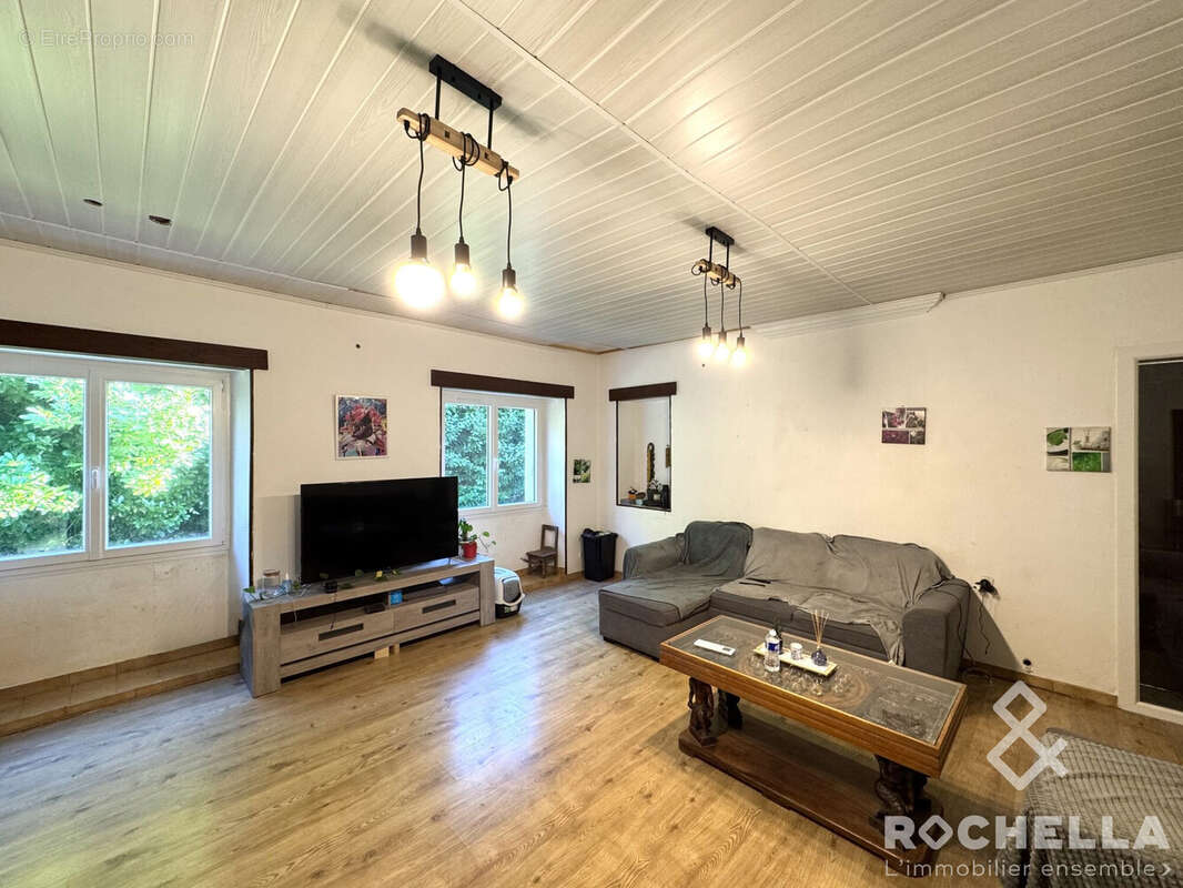 Maison à SAINT-AGNANT