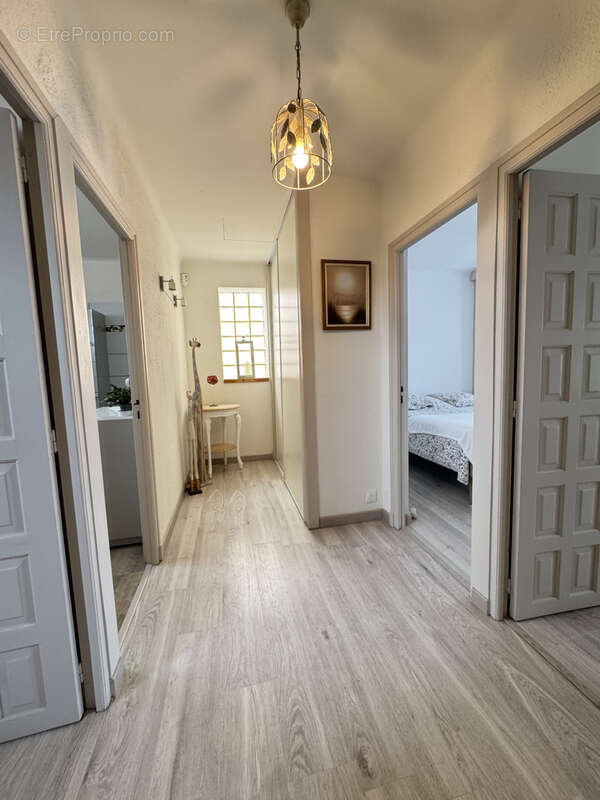 Villa 4 pièces 100 m2 Canet Plage - photo 8