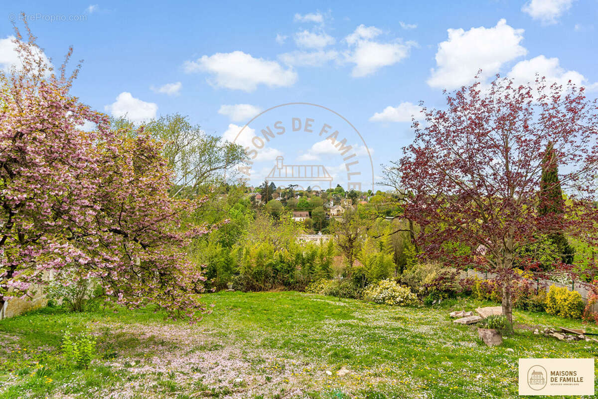 Maison à LA CELLE-SAINT-CLOUD