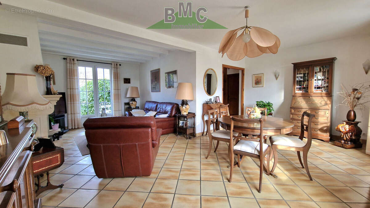 Maison à MONTIGNY-LES-CORMEILLES