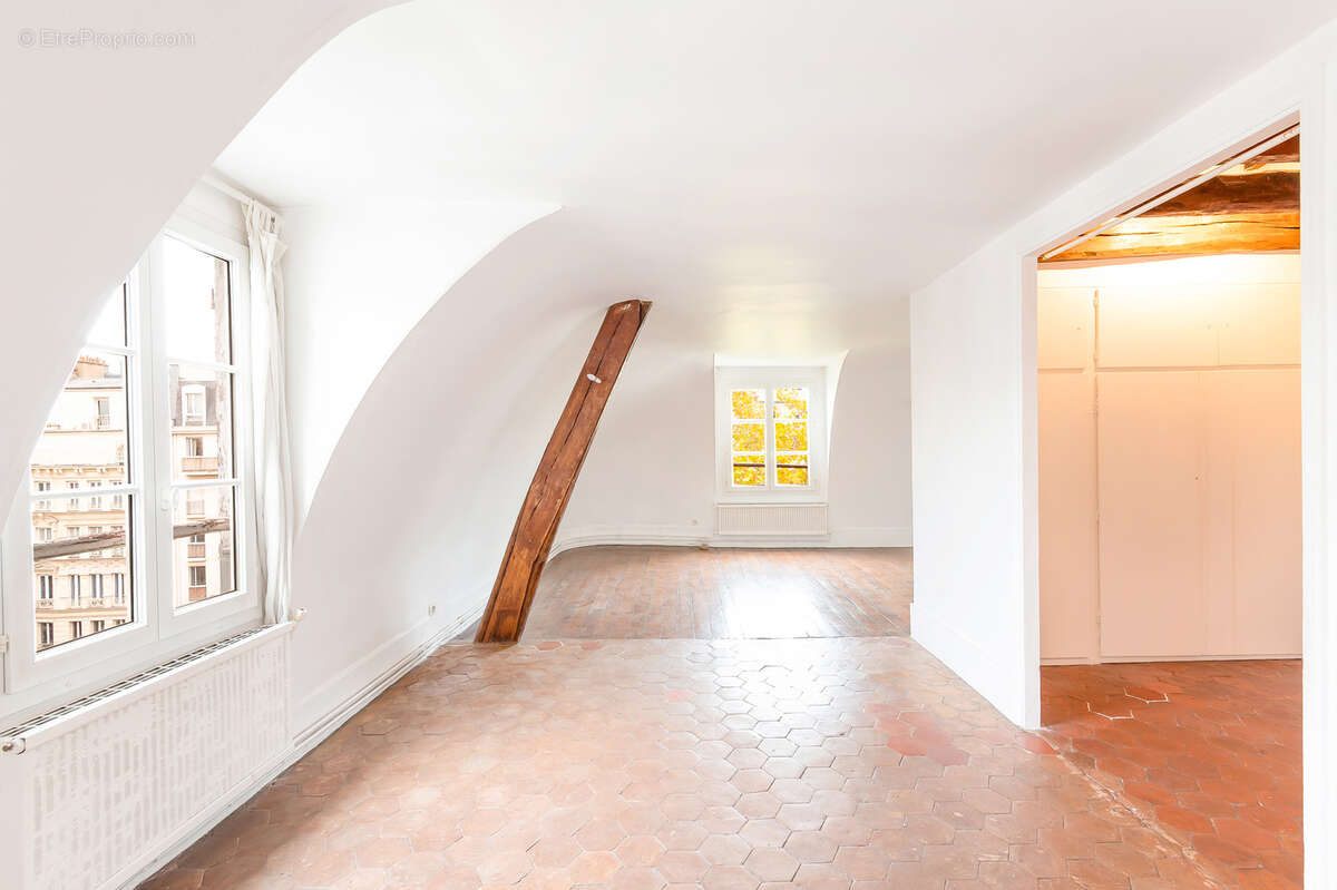 Appartement à PARIS-4E