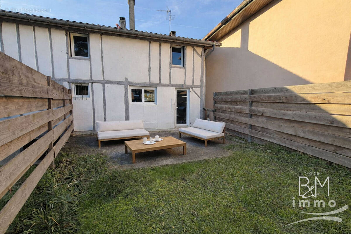 Appartement à TOSSE