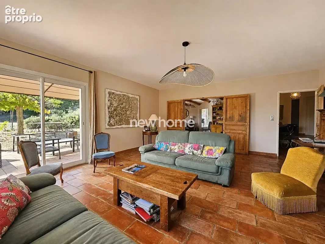 Carcès – Propriété d’exception de 300 m² avec piscine, vue panoramique et 3,5 hectares - photo 9