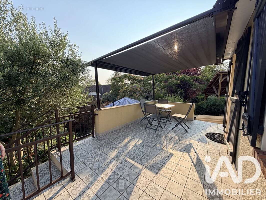 Maison 160 m² à Pringy  - photo 4