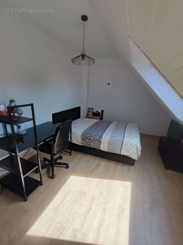 Maison à LAMPAUL-PLOUARZEL