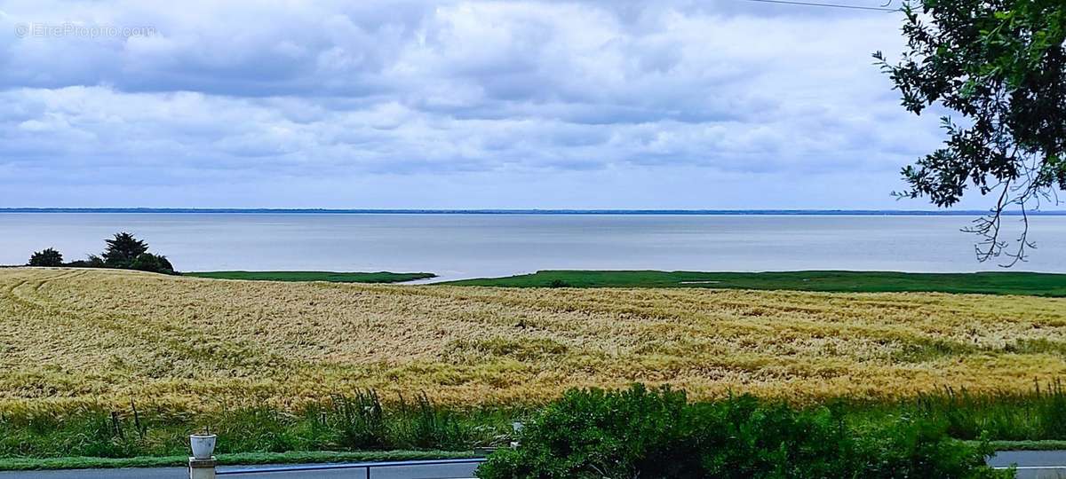 Maison à MORTAGNE-SUR-GIRONDE