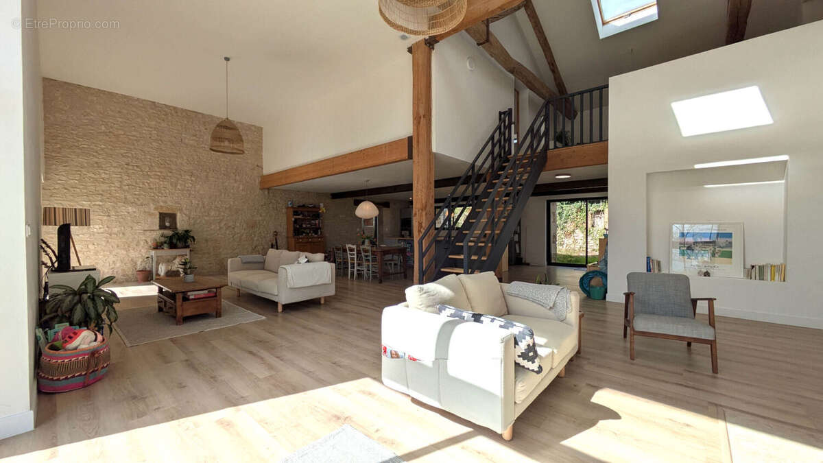 Maison à SAINT-MARTIN-L'ARS