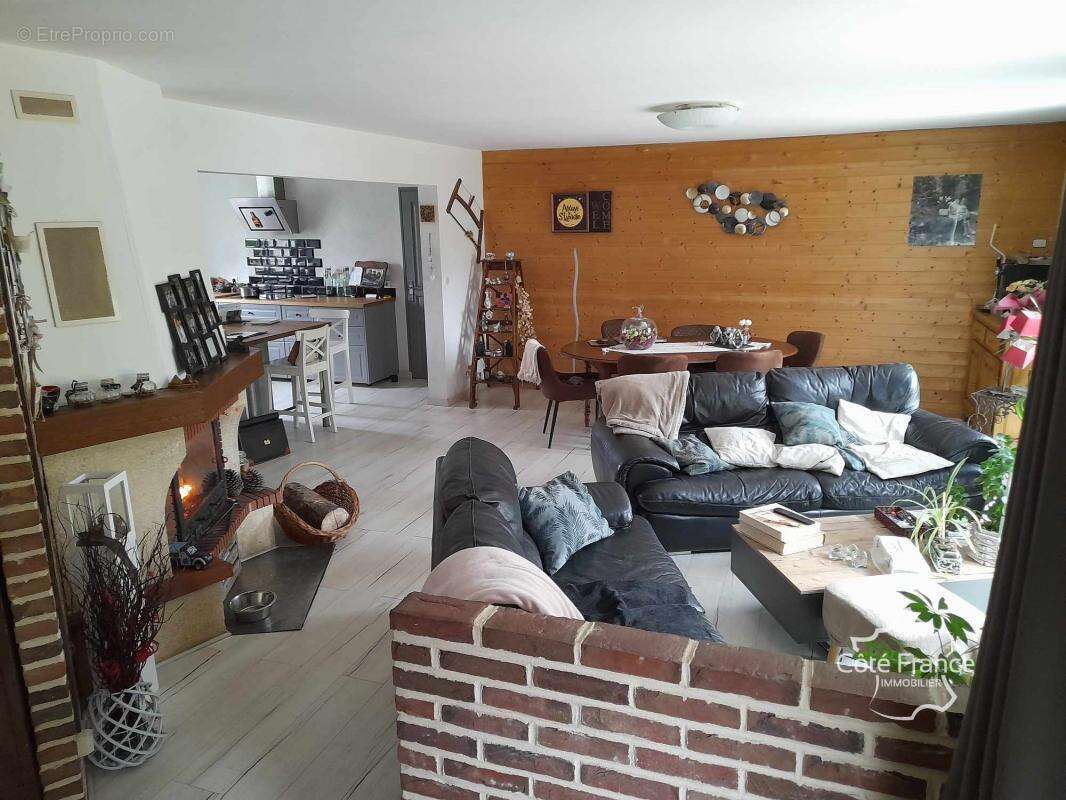 Maison à LA CAPELLE