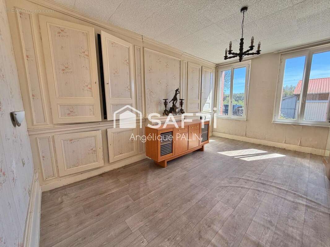 Photo 3 - Maison à LA NEUVILLE-AU-PONT