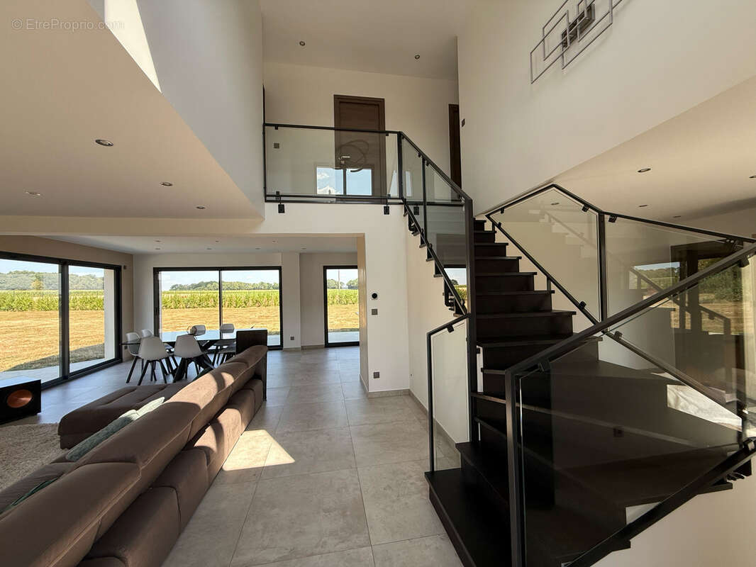 Pavillon contemporain de 2021 - 80m2 - 4 chambres - photo 5