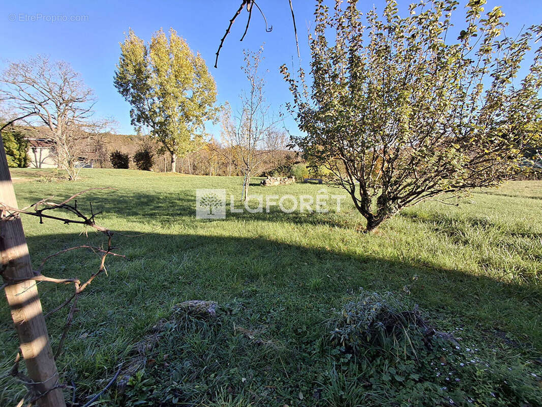 Maison à SAINT-BEAUZILE