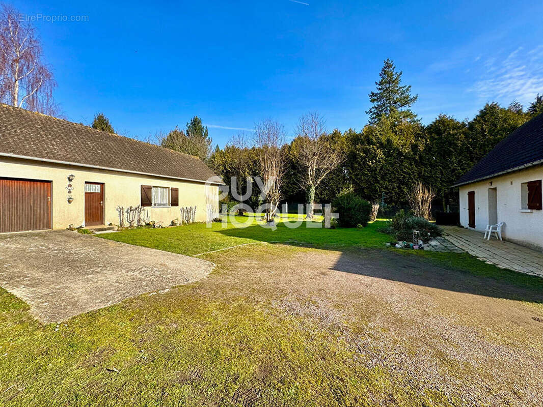 Maison à PONT-L&#039;EVEQUE