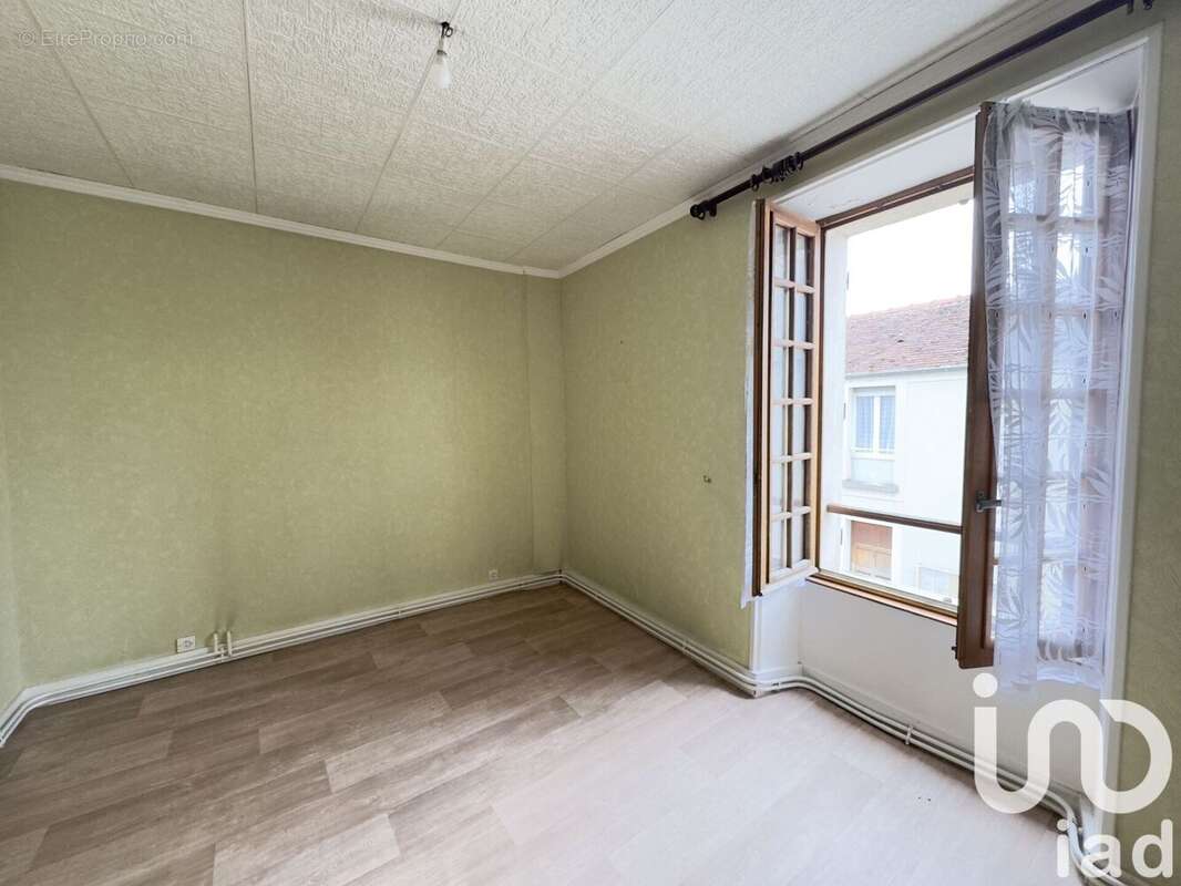 Photo 8 - Maison à LA CHAPELLE-GAUTHIER