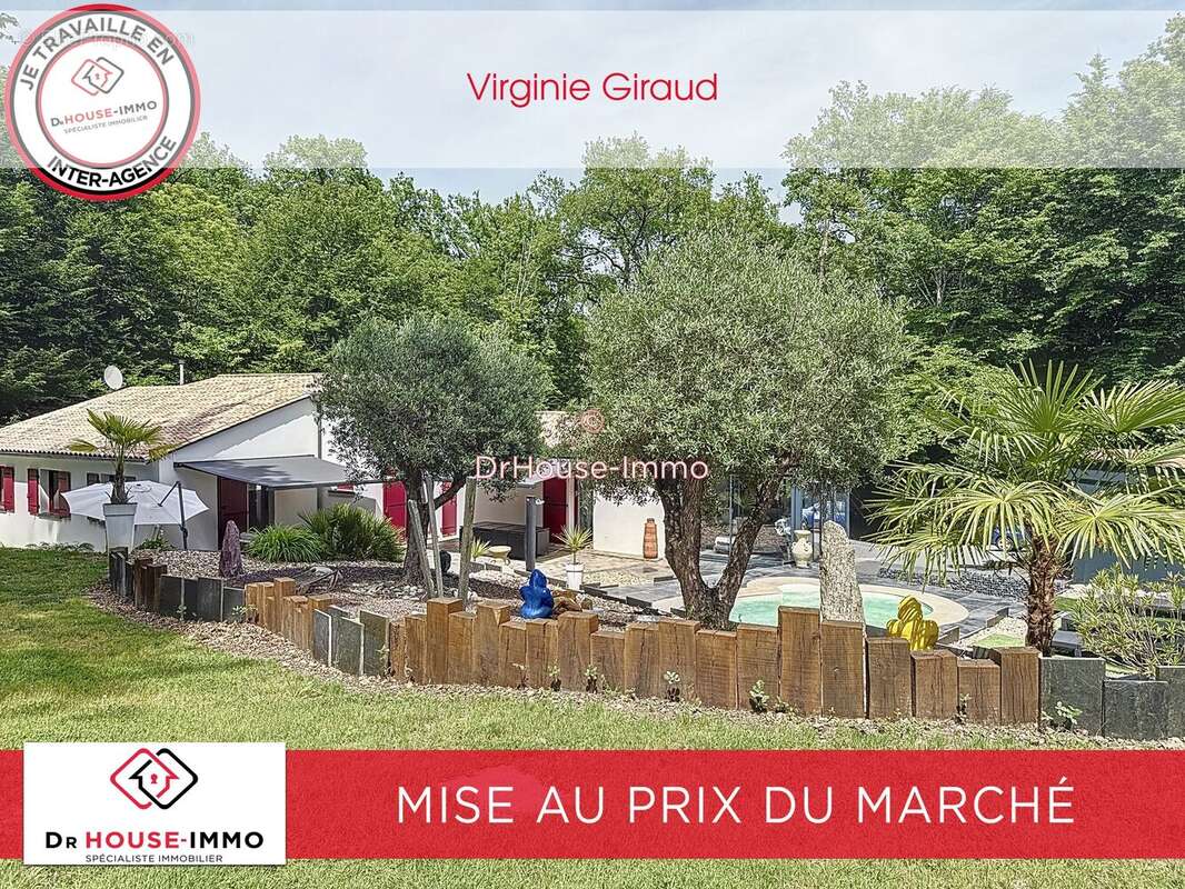 Maison à NOTRE-DAME-DE-SANILHAC