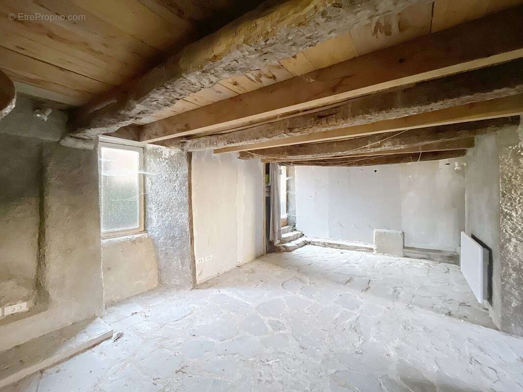 Maison à FERRIERES-POUSSAROU