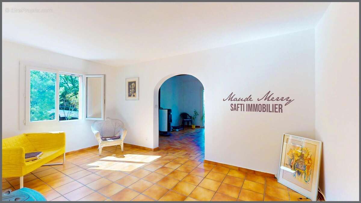 Maison 125 m² à La Roquebrussanne  - photo 6