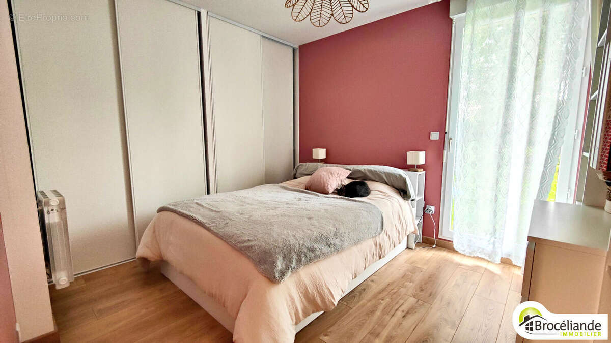 Appartement à PARTHENAY-DE-BRETAGNE