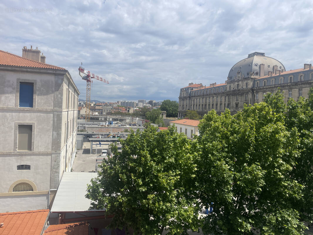 Appartement à MARSEILLE-3E