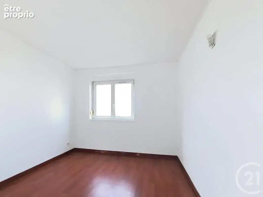 Appartement 64 m² à Creteil  - photo 8