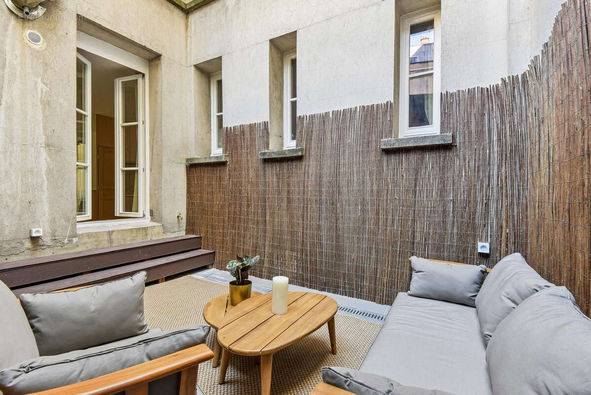 Appartement à PARIS-6E
