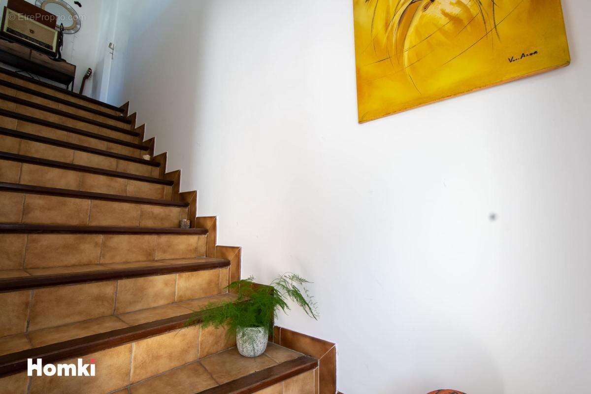 Appartement à LE CRES