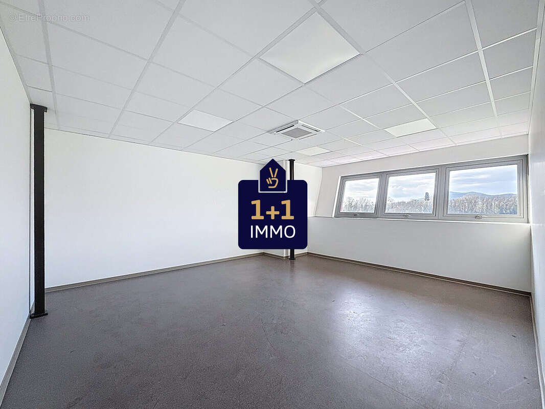 Commerce 178 m² à vendre à Roquebrune-Sur-Argens (83520) - photo 2