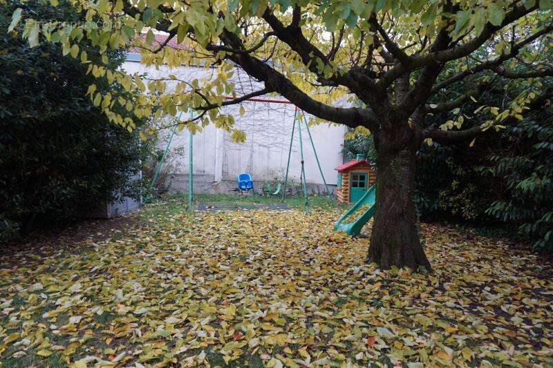 Appartement à SURESNES