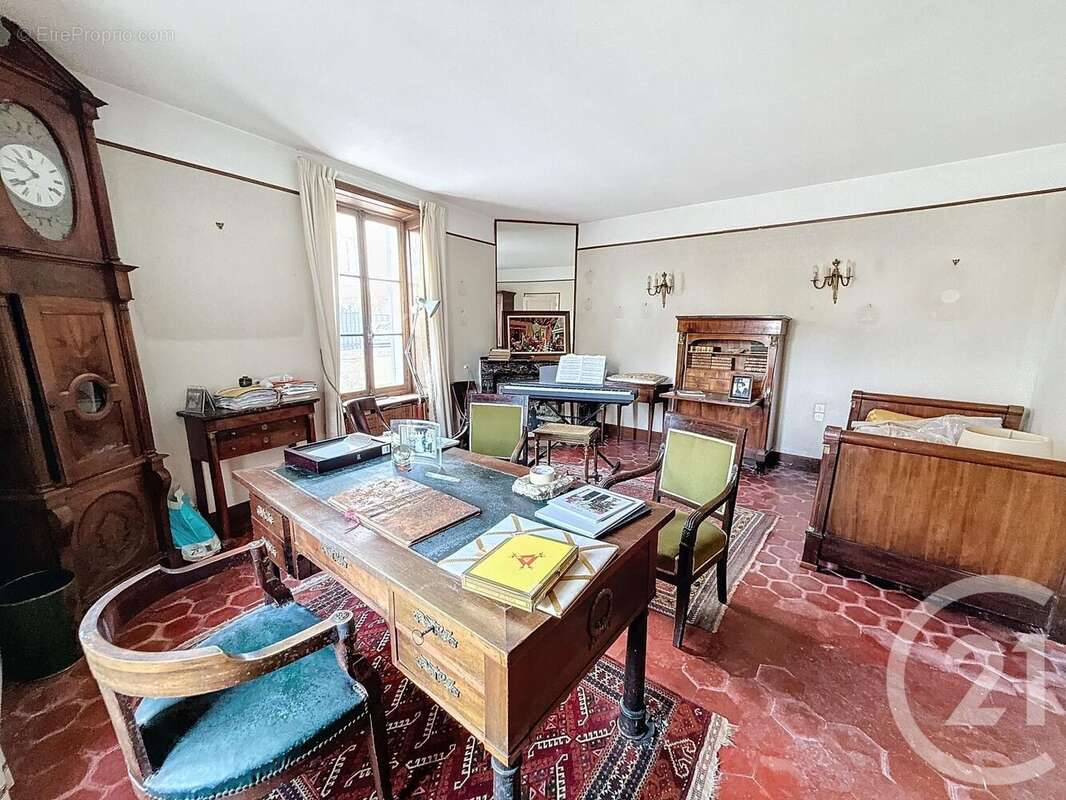 Maison à MARY-SUR-MARNE