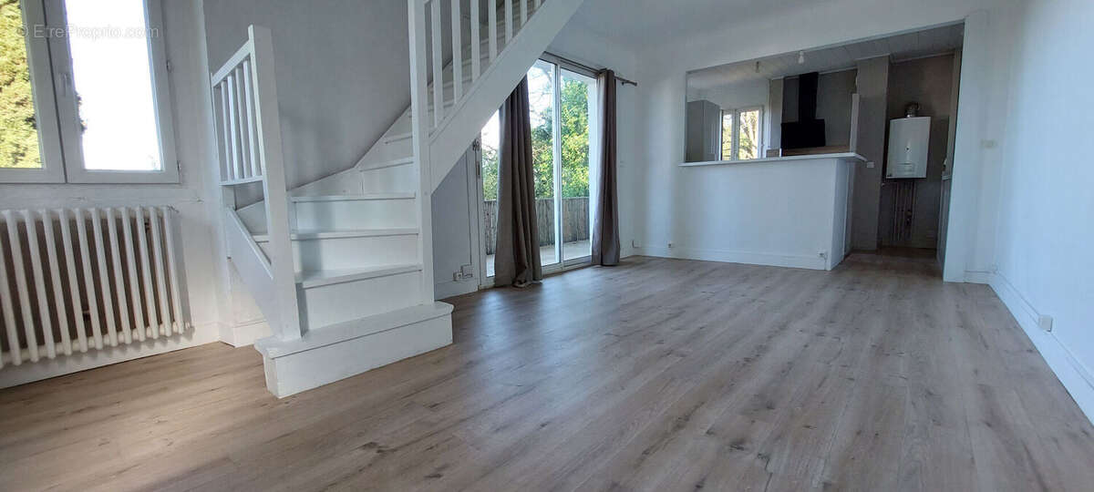 Maison à CHATELLERAULT