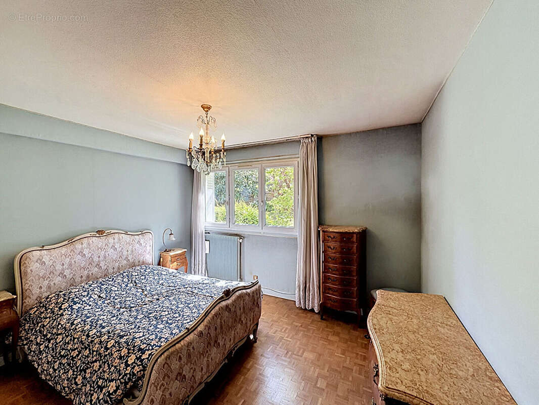 Appartement à SAINT-MAUR-DES-FOSSES