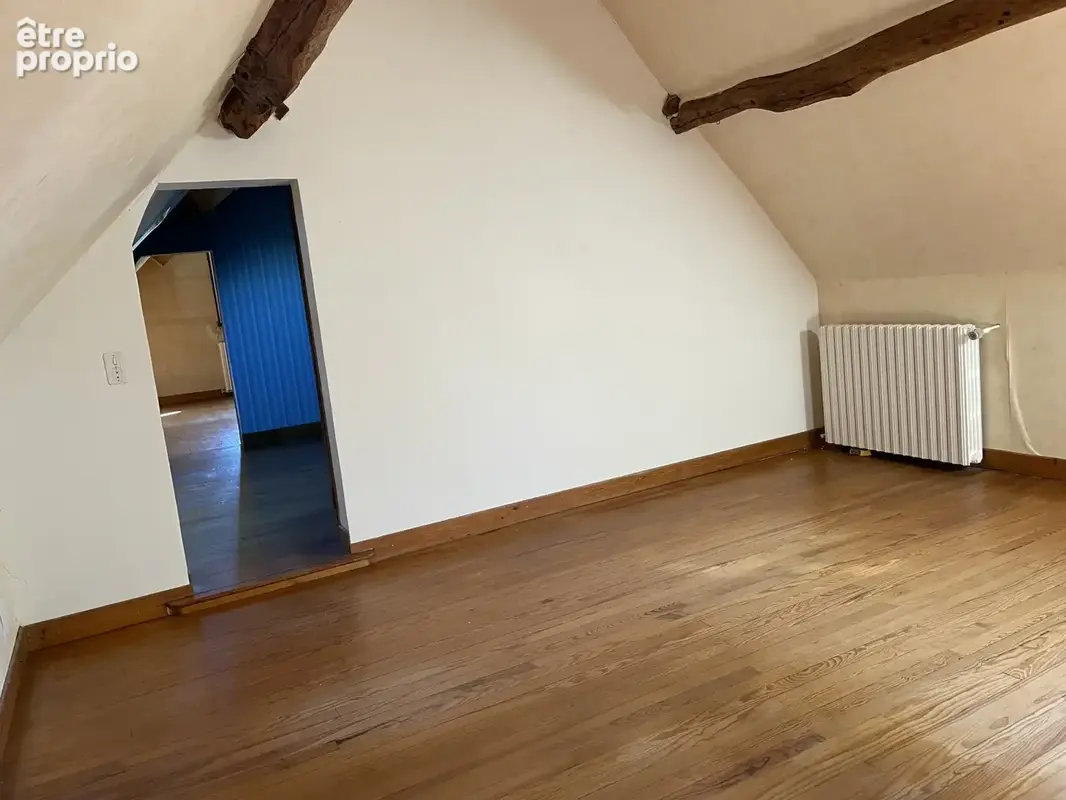 maison familiale avec 4 chambres et un bureau et dépendances - photo 8