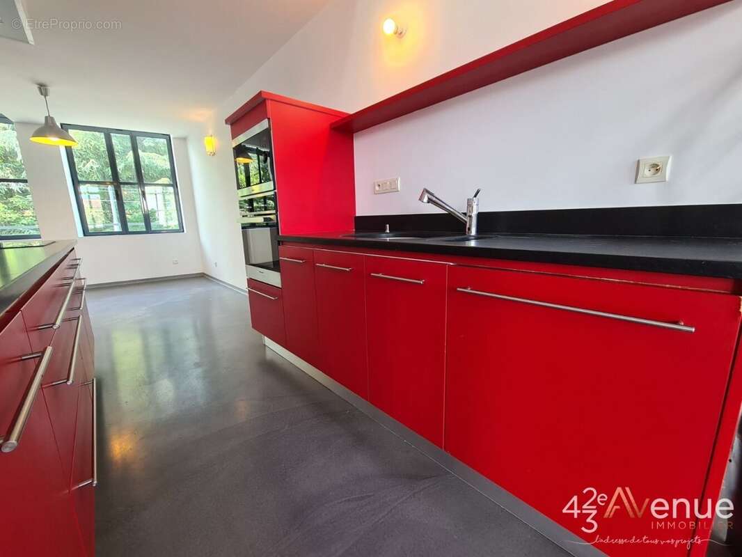 Commerce à SAINT-ETIENNE