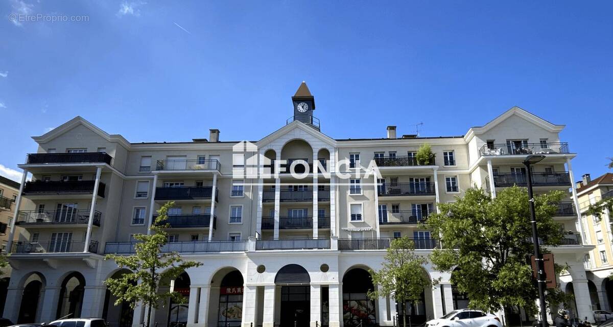 Appartement à BUSSY-SAINT-GEORGES