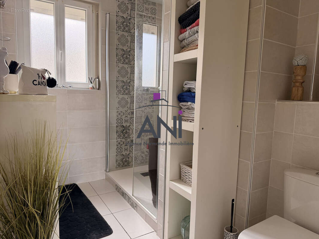 Appartement à GREGES
