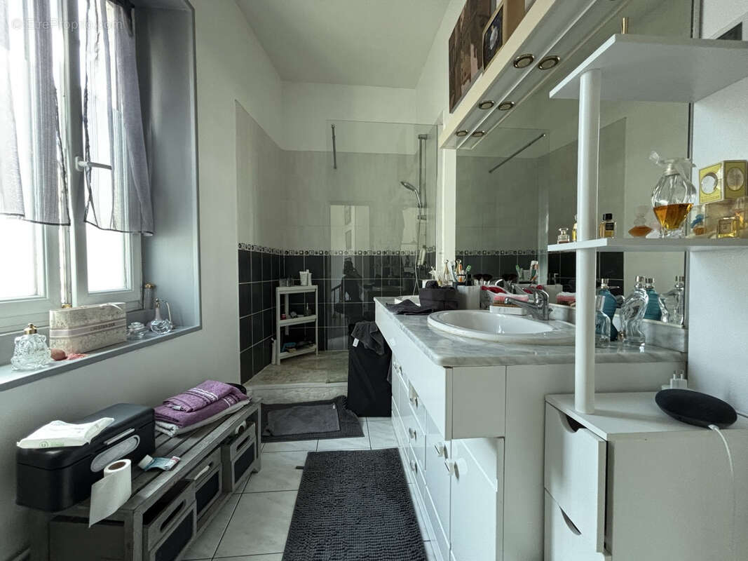 Maison à TONNAY-CHARENTE