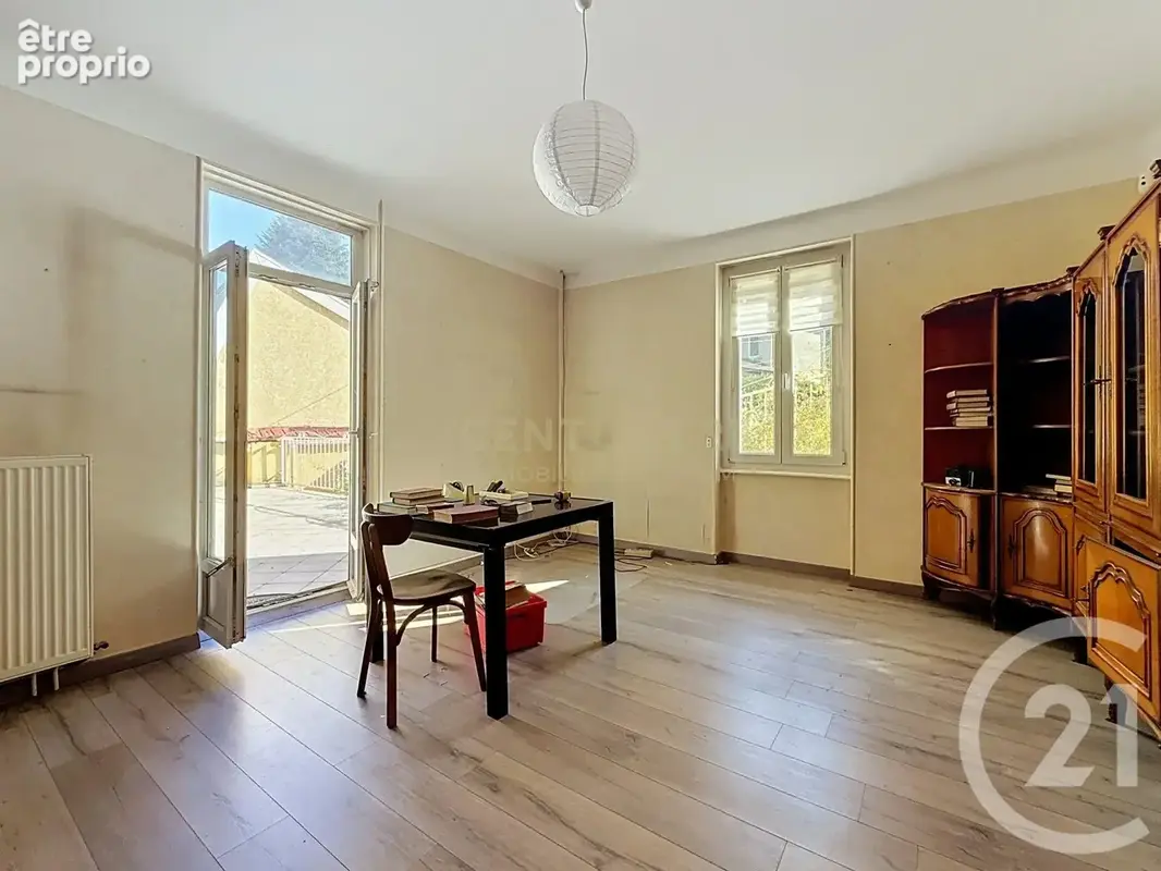 Maison 8 pièces 253 m² à vendre à Bourgoin-Jallieu (38300) - photo 11