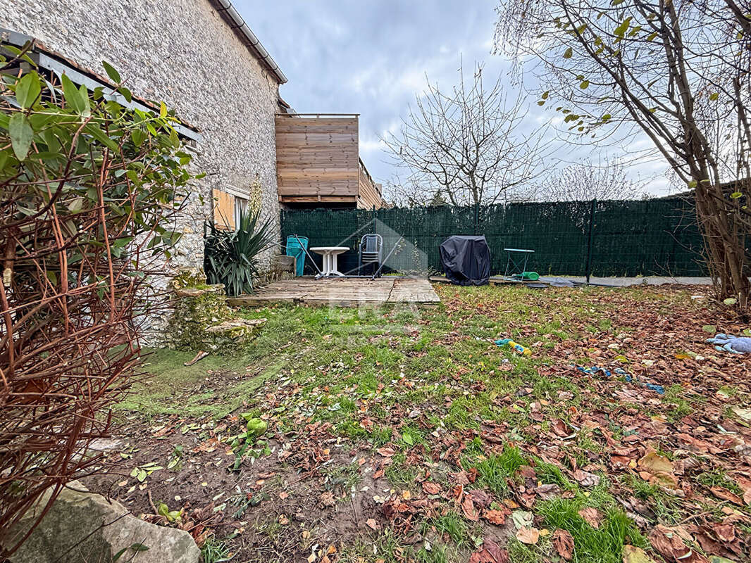 Maison à PARAY-DOUAVILLE