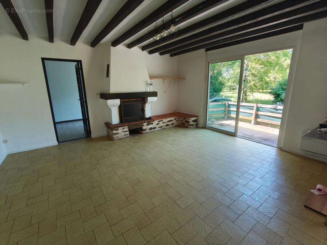 Maison à MAIGNE