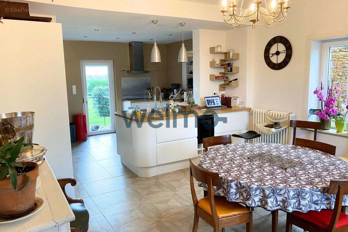 Maison à VILLEFRANCHE-SUR-SAONE