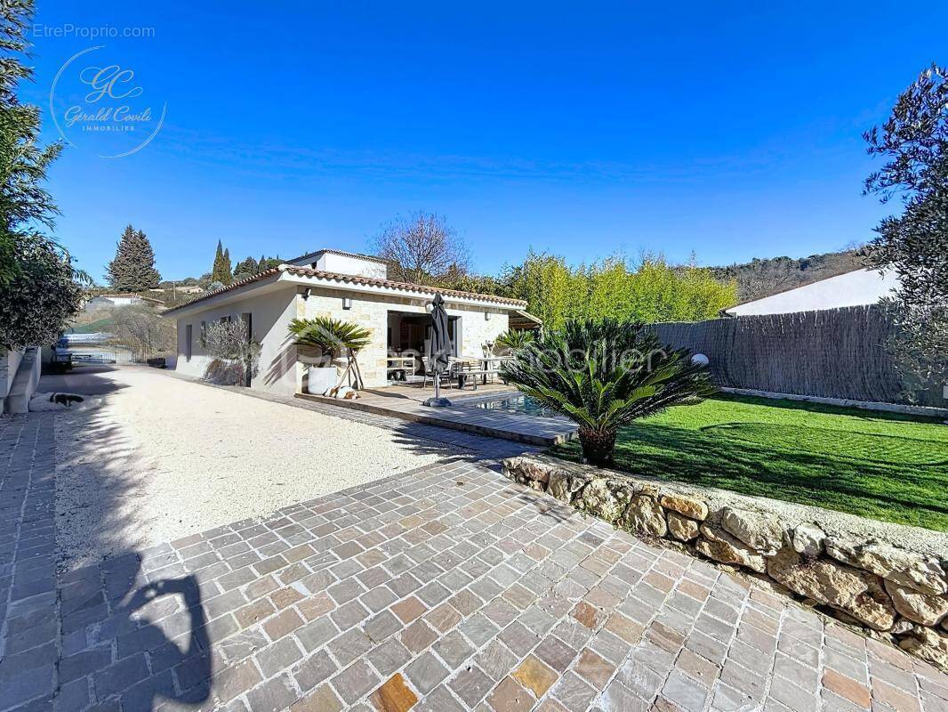 Maison à MONTAUROUX