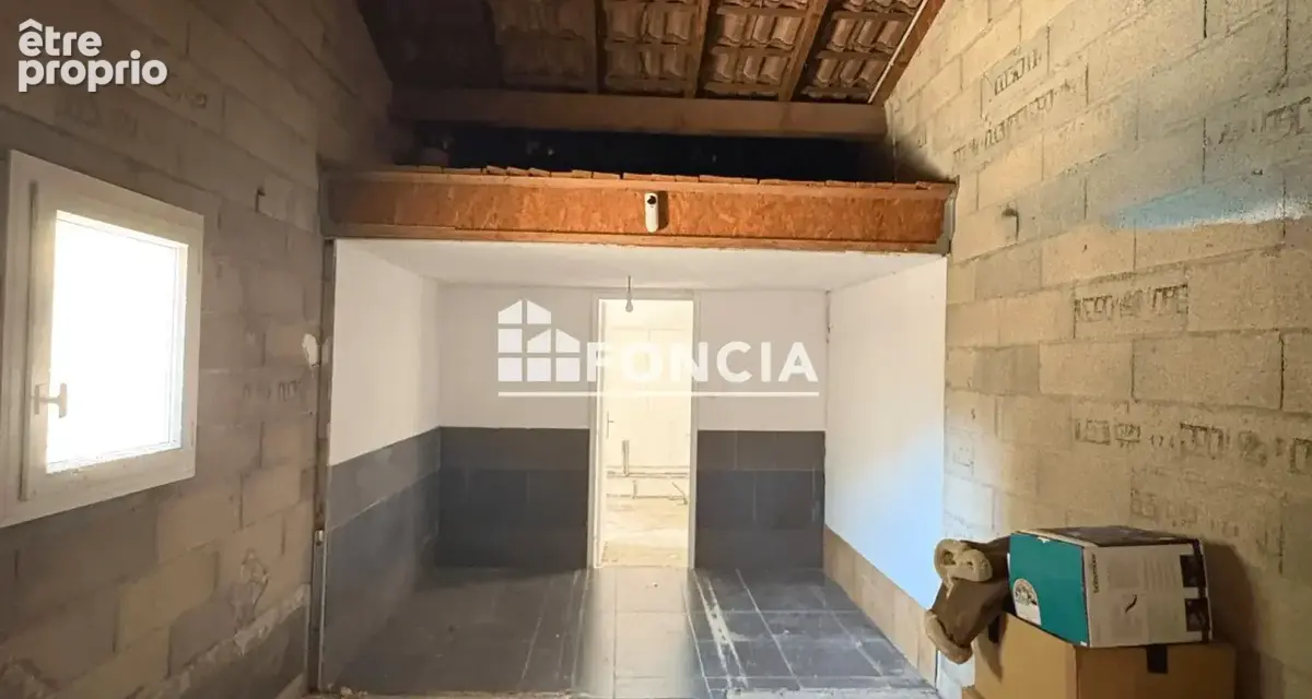 Villa de plain-pied 3 chambres — Cannes-et-Clairan  Terrain 900 m² - photo 8