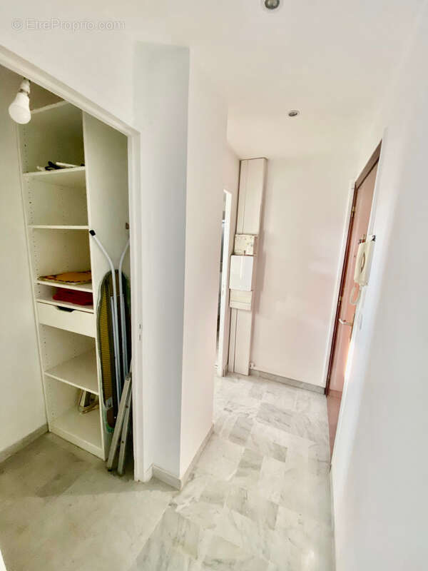 Appartement à VILLENEUVE-LOUBET