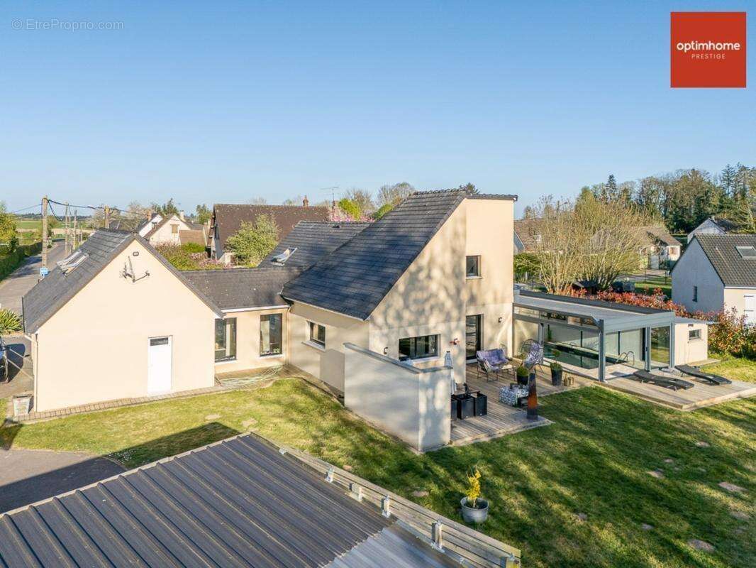 Magnifique maison contemporaine de 300 m² avec piscine intérieure et 5 chambres - photo 14