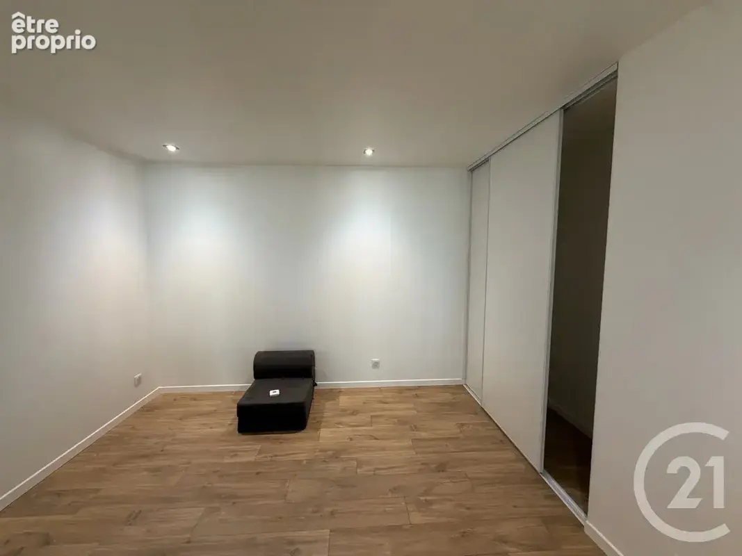 Appartement 4 pièces 140 m² à vendre à Aurillac (15000) - photo 10