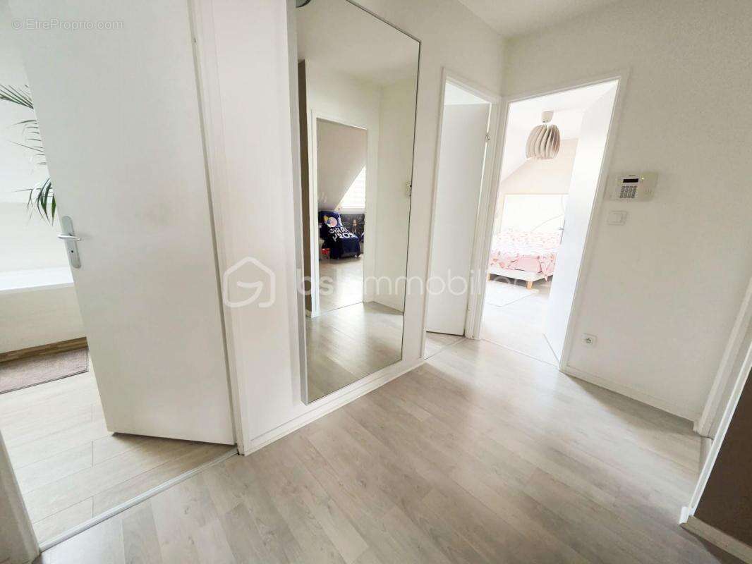 Maison à ROISSY-EN-BRIE